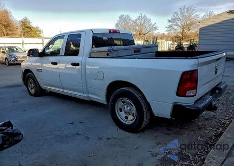 2018 Ram 1500 St z USA, uszkodzony, nr VIN 1C6RR6FG9JS229620